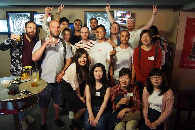 Meeting people in Japanese bar Living or Traveling to Japan