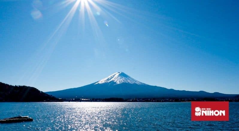 Monte Fuji desde el lago