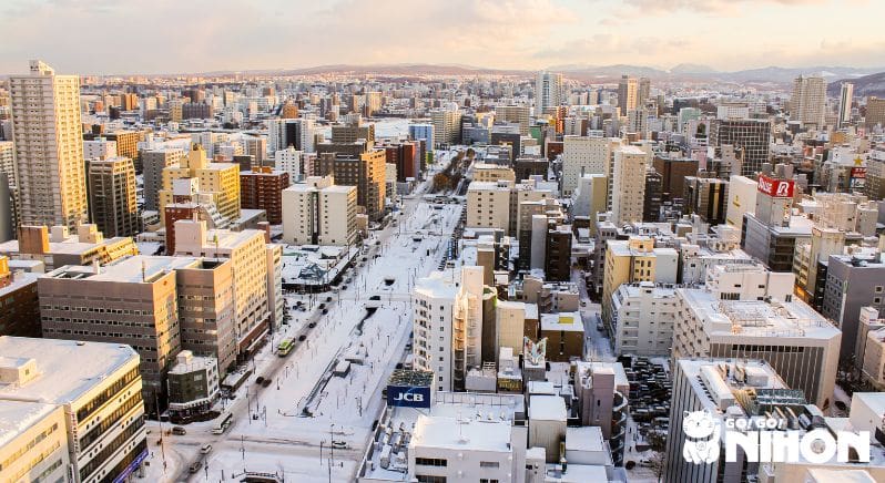 Vista aérea da cidade de Sapporo em Hokkaido durante o inverno.