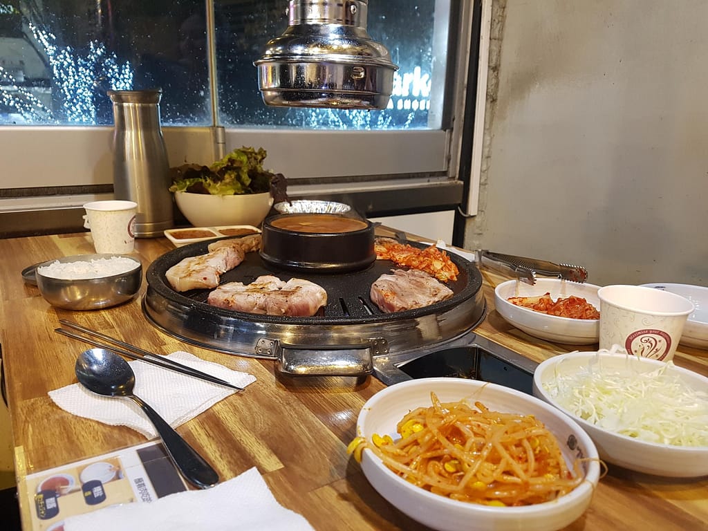 Samgyeopsal, una delle parole coreane intraducibili legate al cibo entrate nel dizionario Oxford