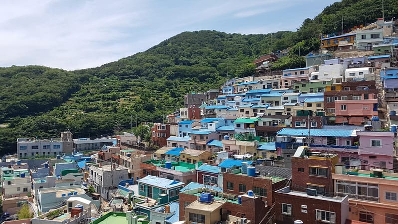 Vista sulle case colorate del Gamcheon Culture Village di Busan