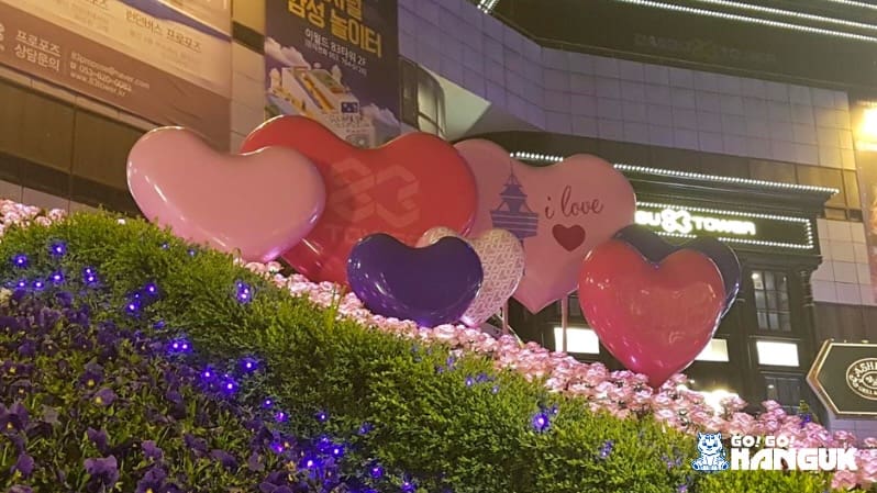 Hearts decorations on White Day in Korea