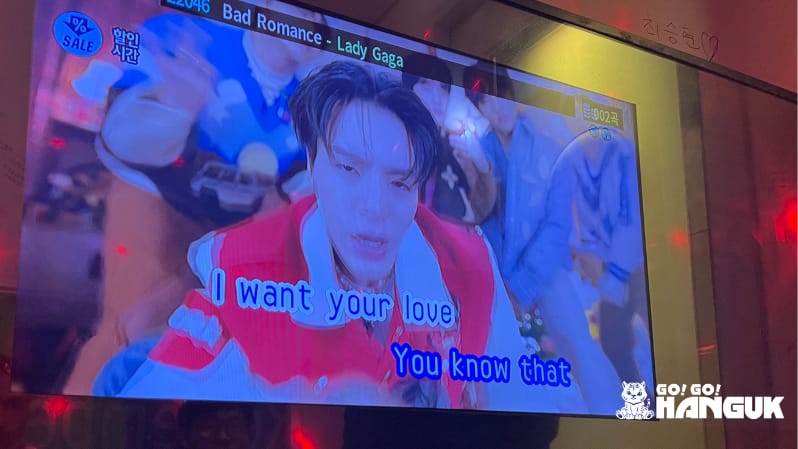 K-pop idols videoclip at Noraebang in Korea